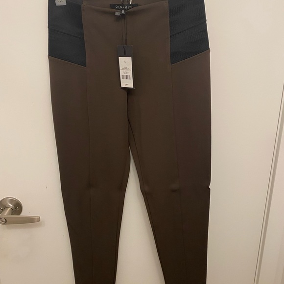 Dynamite Legging - Picture 1 of 2